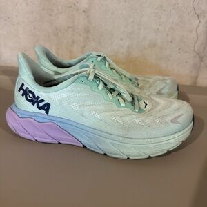 Hoka Women's Mint Green Running Sneakers with Lavender Midsole Sz 8B